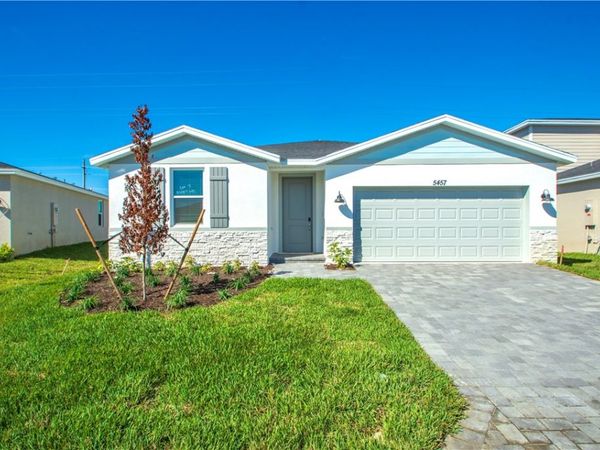 5457 Hampton Park Circle, Vero Beach, FL 32966