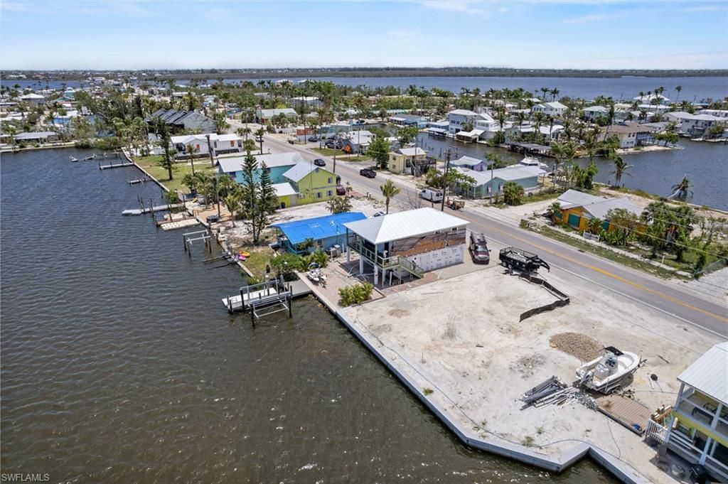 4712 Pine Island Rd Nw, Matlacha, FL 33993 Photo