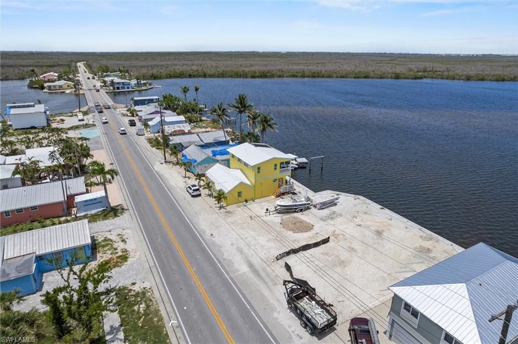 4712 Pine Island Rd Nw, Matlacha, FL 33993 Photo