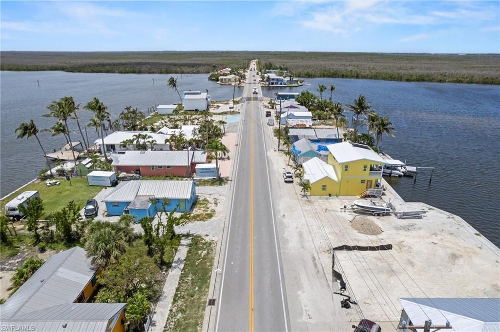 4712 Pine Island Rd Nw, Matlacha, FL 33993 Photo