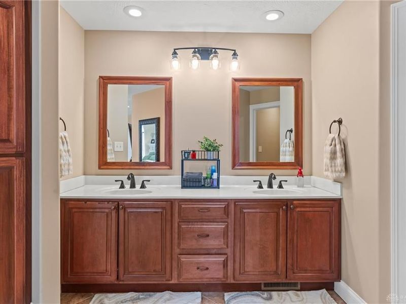 7501 S Brookstone Place, Brookville, OH 45309 Photo 58