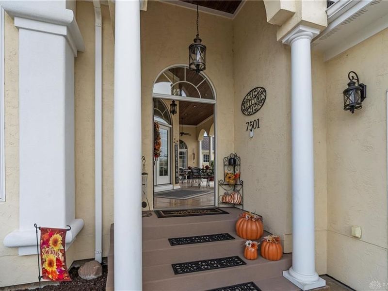 7501 S Brookstone Place, Brookville, OH 45309 Photo 9