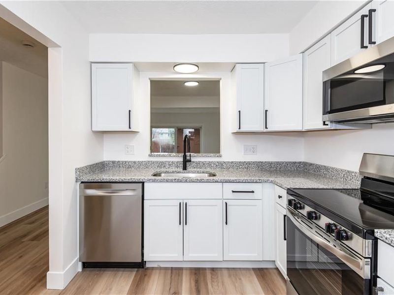 4517 Bonita Drive, Unit 8, Middletown, OH 45044 Photo 4