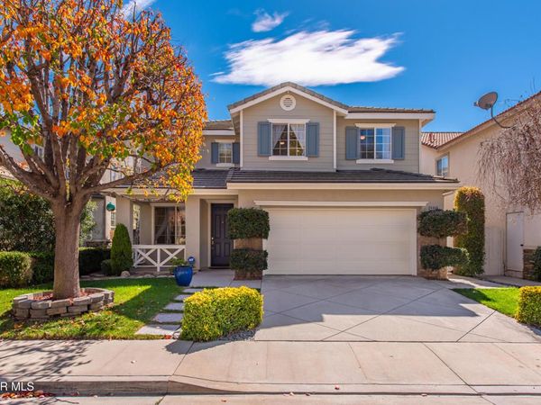 4884 Borders Street , Simi Valley, CA 93063