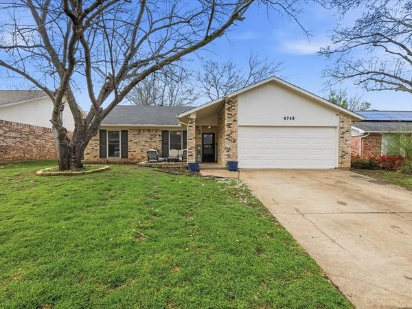 4748 Moss Rose Drive , Fort Worth, TX 76137