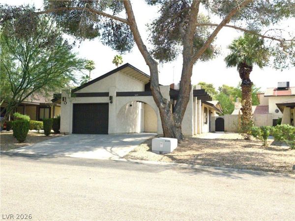 3435 Don Miguel Drive , Las Vegas, NV 89121