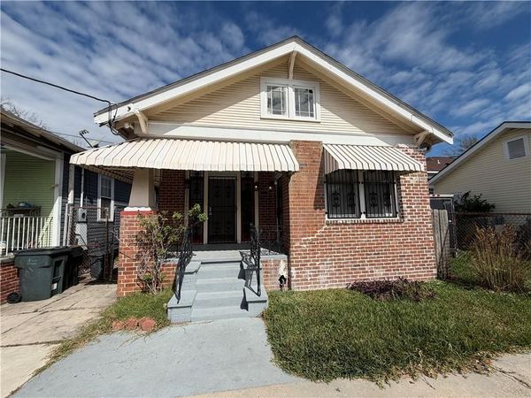 3717 S JOHNSON Street , New Orleans, LA 70125