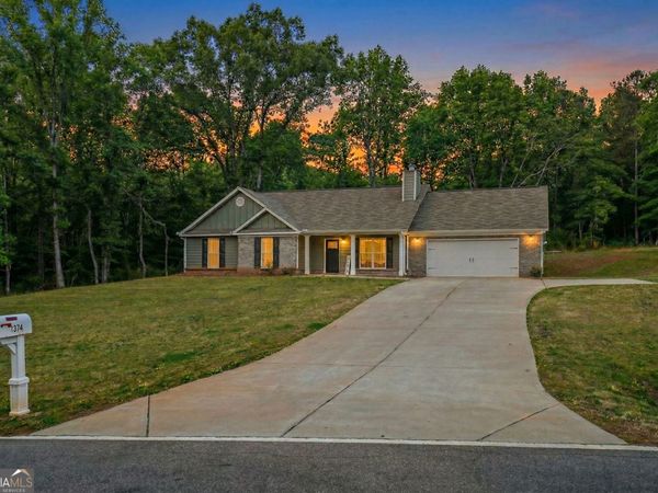 1374 Hardigree Road, Winder, GA 30680