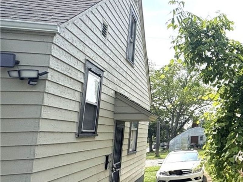 4154 E 153rd Street, Cleveland, OH 44108 Photo 17