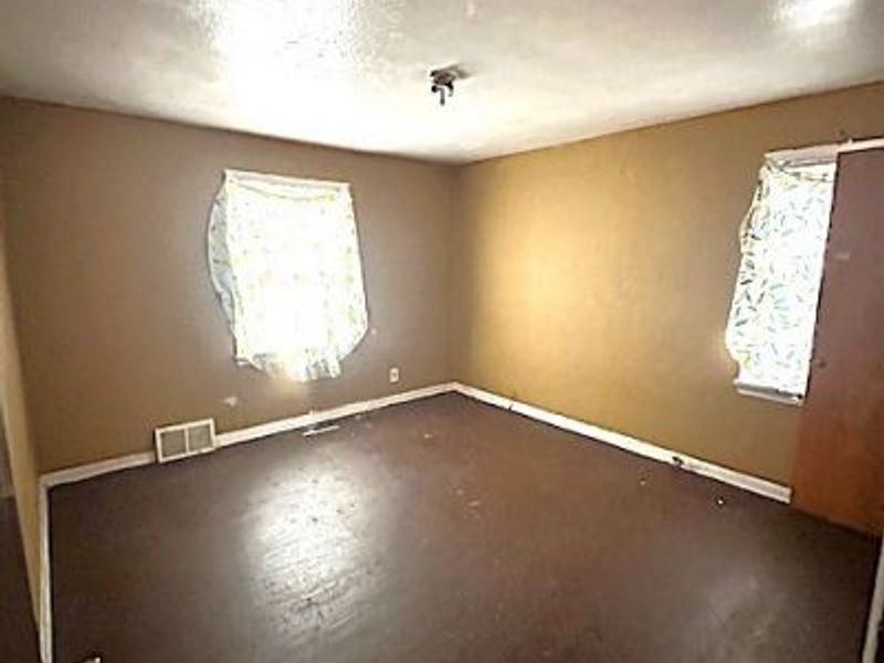 4154 E 153rd Street, Cleveland, OH 44108 Photo 7