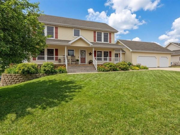 333 Hillview Drive SE, Mt Vernon, IA 52314