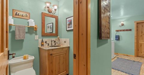 323 Gateway Drive, Lake Almanor, CA 96137 Photo