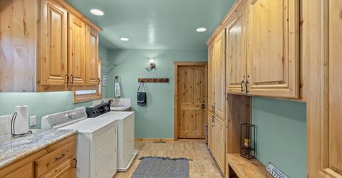 323 Gateway Drive, Lake Almanor, CA 96137 Photo