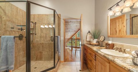 323 Gateway Drive, Lake Almanor, CA 96137 Photo