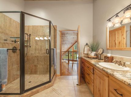 323 Gateway Drive, Lake Almanor, CA 96137 Photo