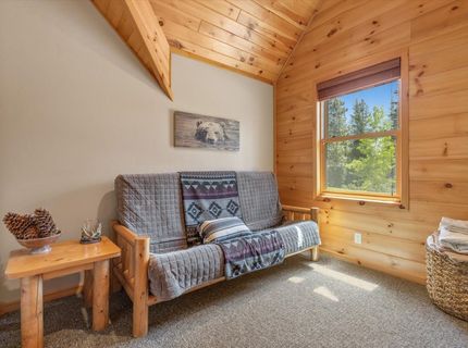 323 Gateway Drive, Lake Almanor, CA 96137 Photo