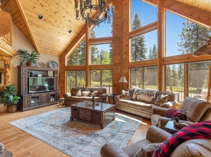 323 Gateway Drive, Lake Almanor, CA 96137 Photo