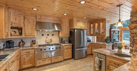 323 Gateway Drive, Lake Almanor, CA 96137 Photo