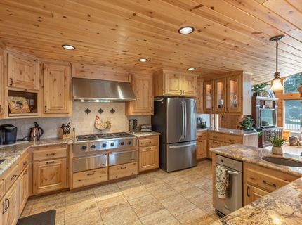 323 Gateway Drive, Lake Almanor, CA 96137 Photo