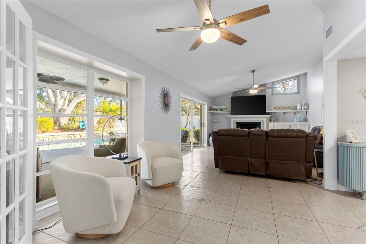 10833 97th Street , Largo, FL 33773 Photo