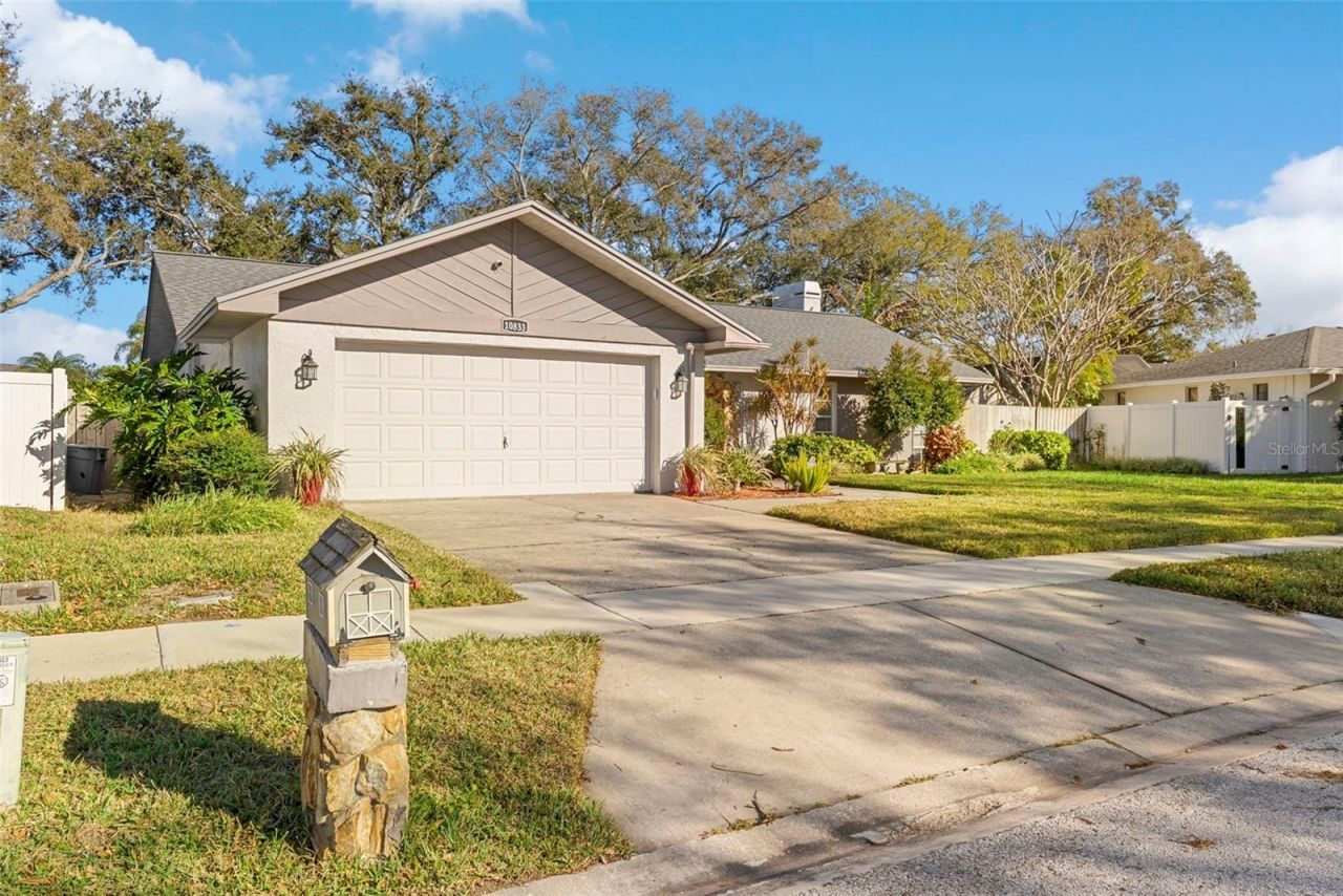 10833 97th Street , Largo, FL 33773 Photo