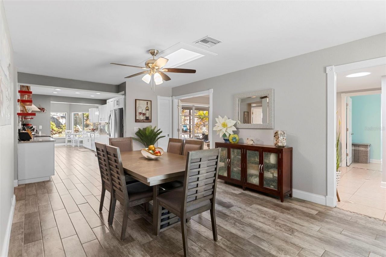 10833 97th Street , Largo, FL 33773 Photo