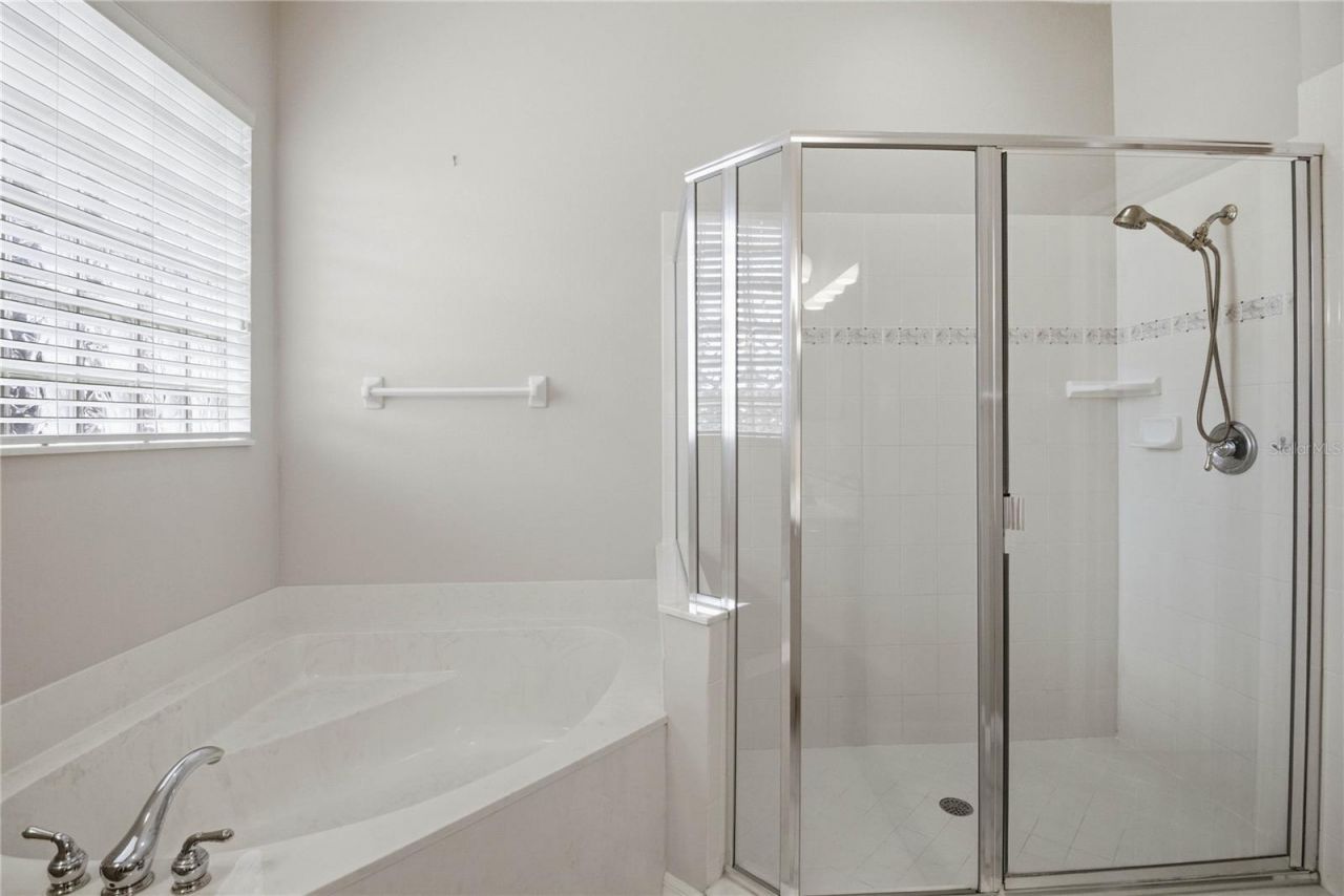 4202 Belle Grove Court, Belle Isle, FL 32812 Photo