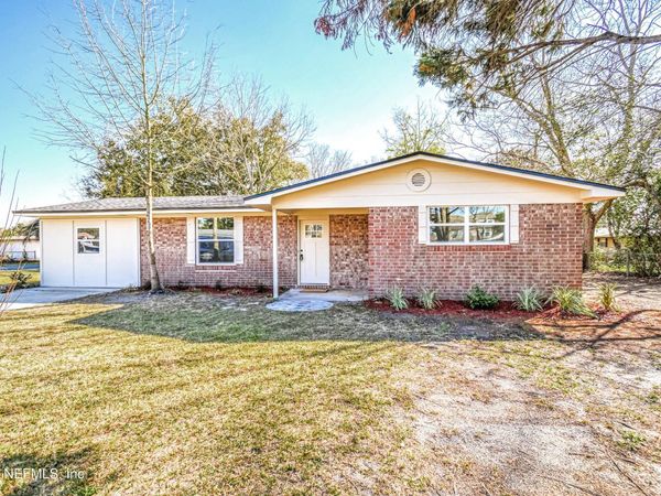 406 BARBARA Circle, Macclenny, FL 32063