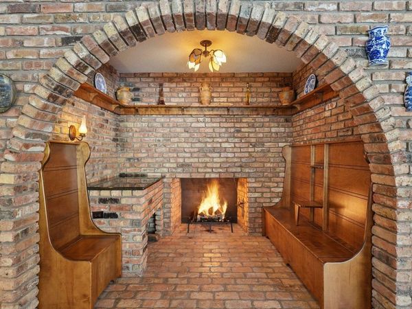 6175 Heather Place NE, Fridley, MN 55432