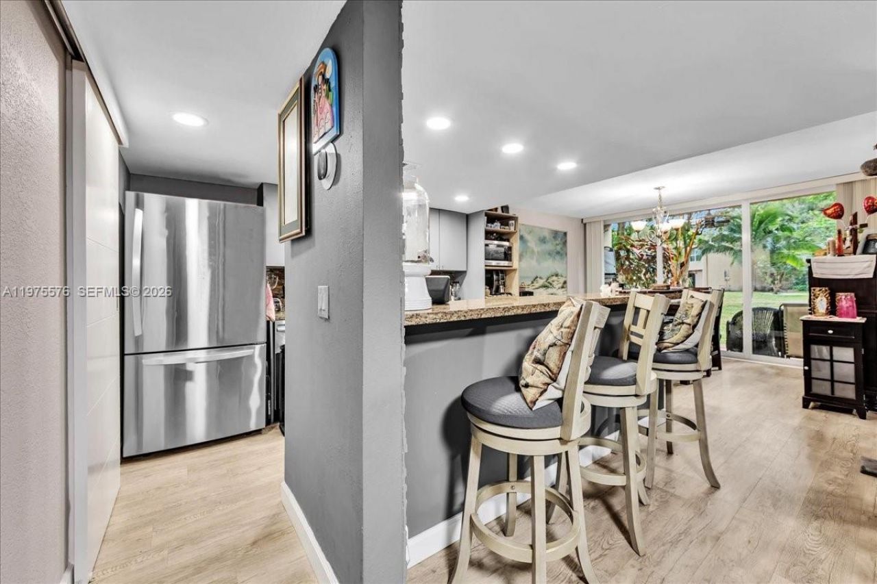 9410 Live Oak Pl , Unit 110, Davie, FL 33324 Photo