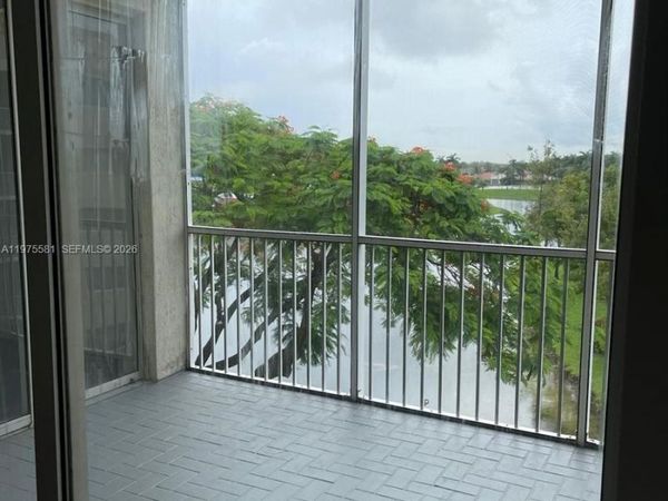 10750 NW 66th St, Unit 411, Doral, FL 33178