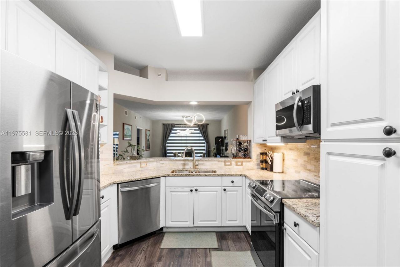 10750 NW 66th St, Unit 411, Doral, FL 33178 Photo