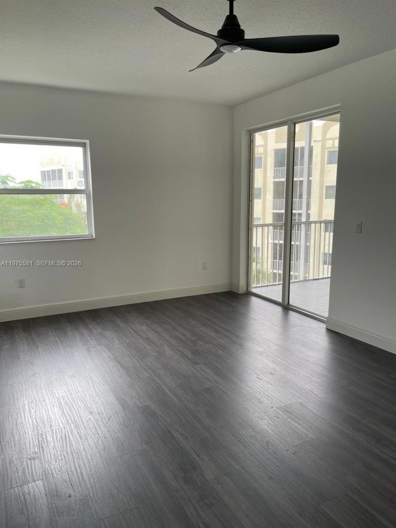 10750 NW 66th St, Unit 411, Doral, FL 33178 Photo
