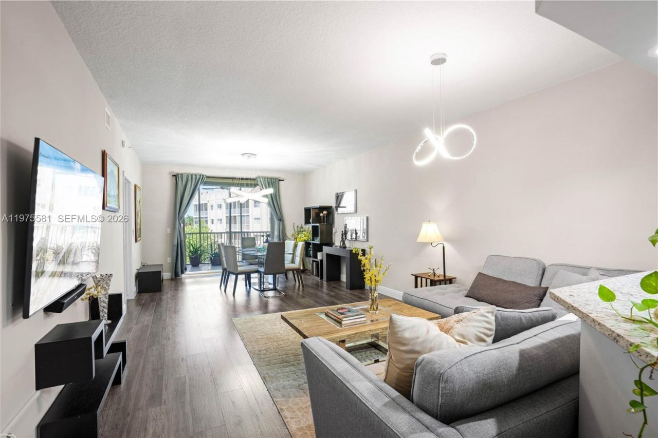 10750 NW 66th St, Unit 411, Doral, FL 33178 Photo