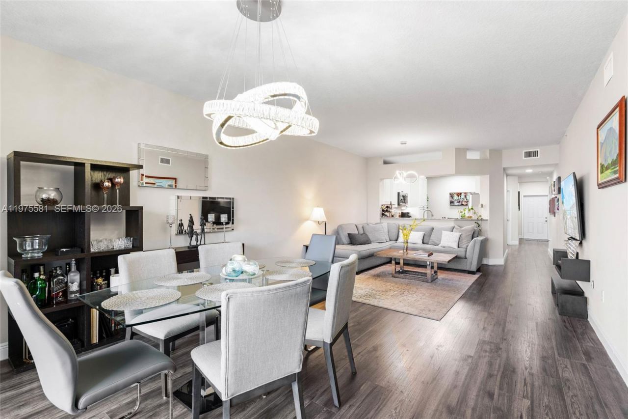 10750 NW 66th St, Unit 411, Doral, FL 33178 Photo