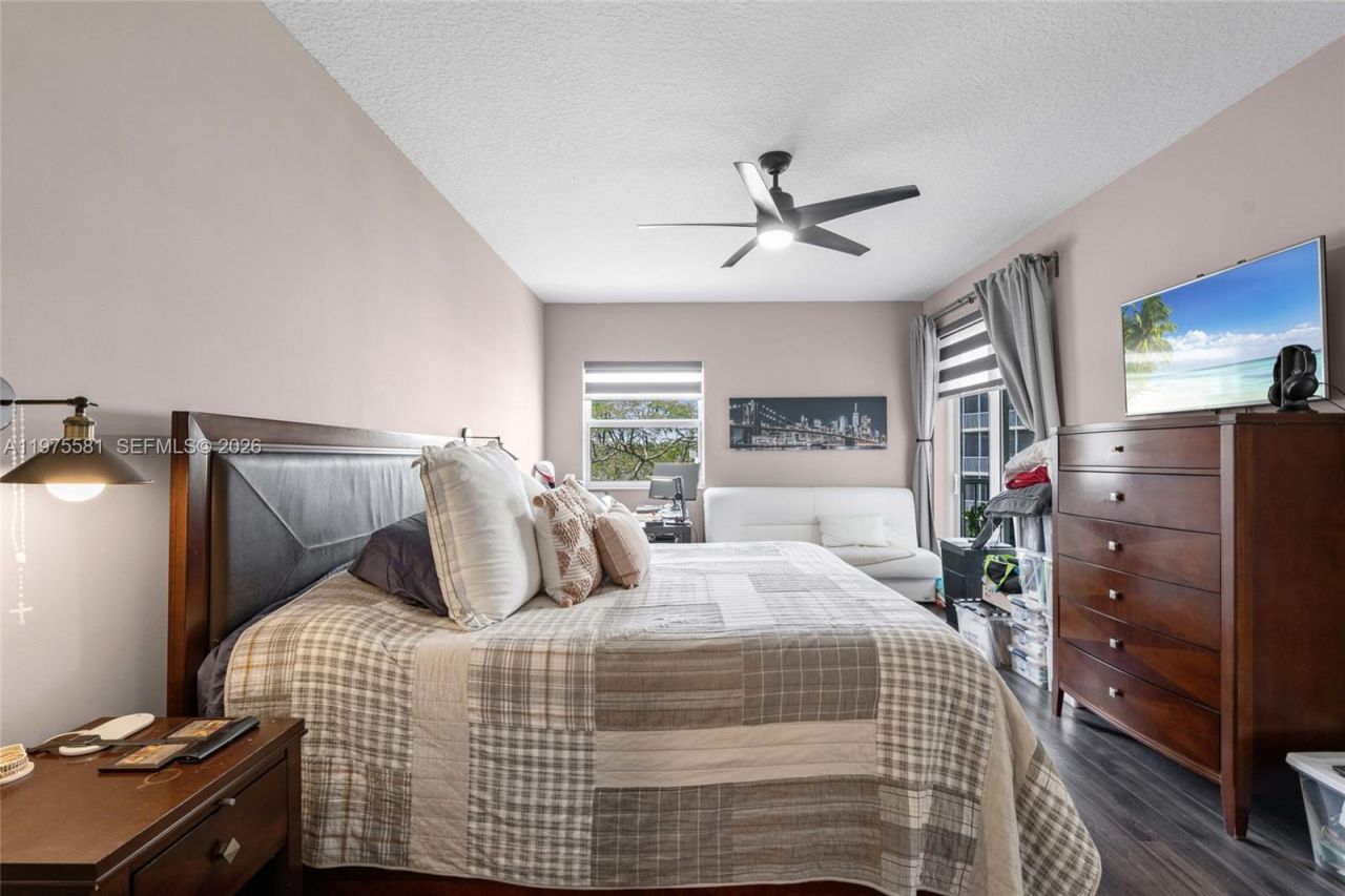 10750 NW 66th St, Unit 411, Doral, FL 33178 Photo