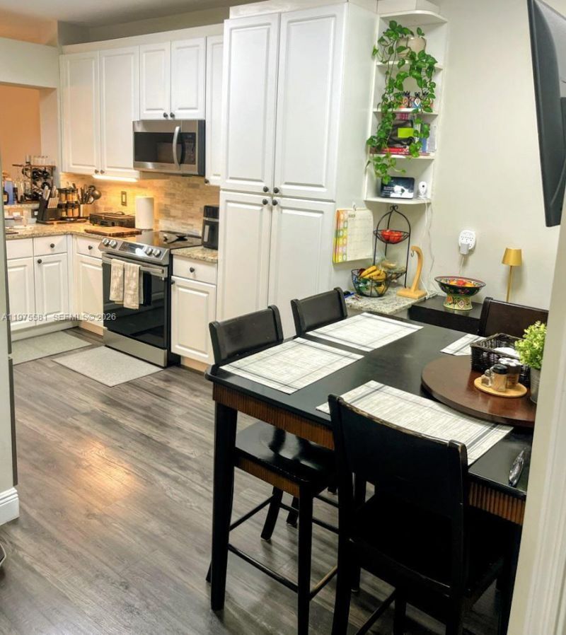 10750 NW 66th St, Unit 411, Doral, FL 33178 Photo