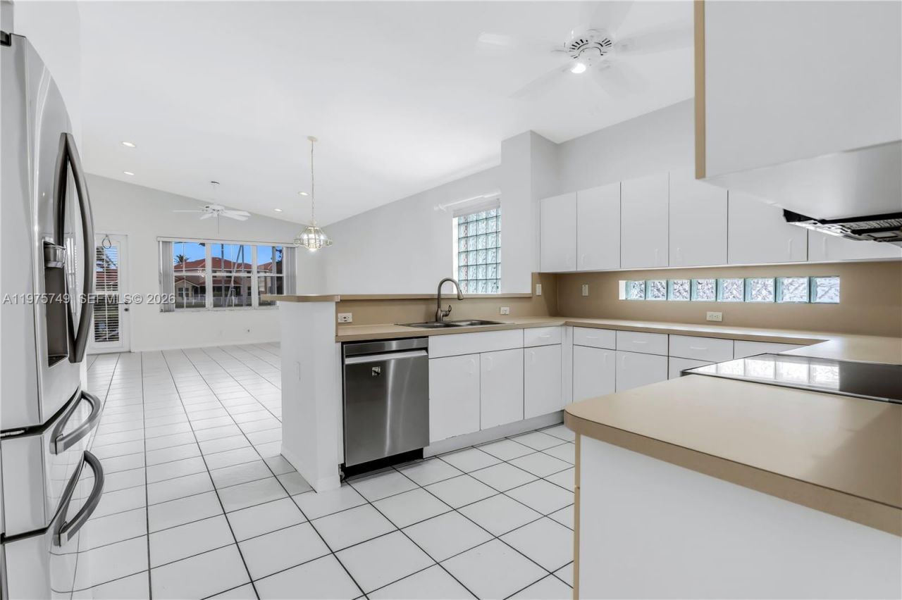 12109 NW 52nd Ct, Coral Springs, FL 33076 Photo