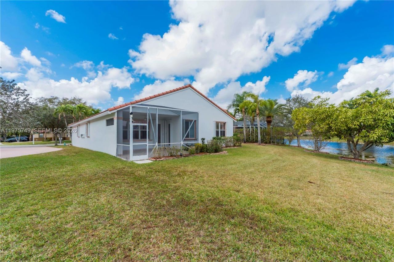 12109 NW 52nd Ct, Coral Springs, FL 33076 Photo