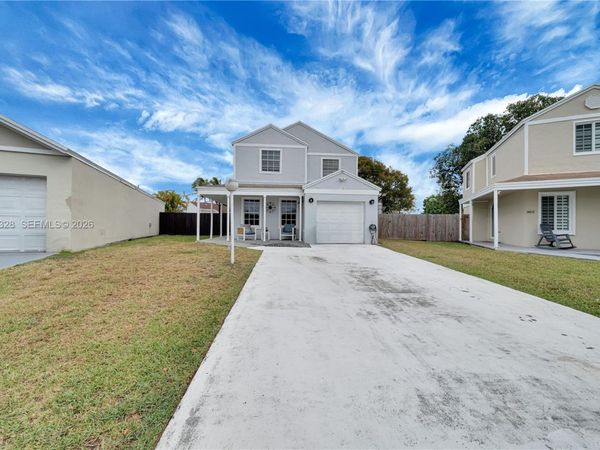 14531 SW 127th Ct, Miami, FL 33186
