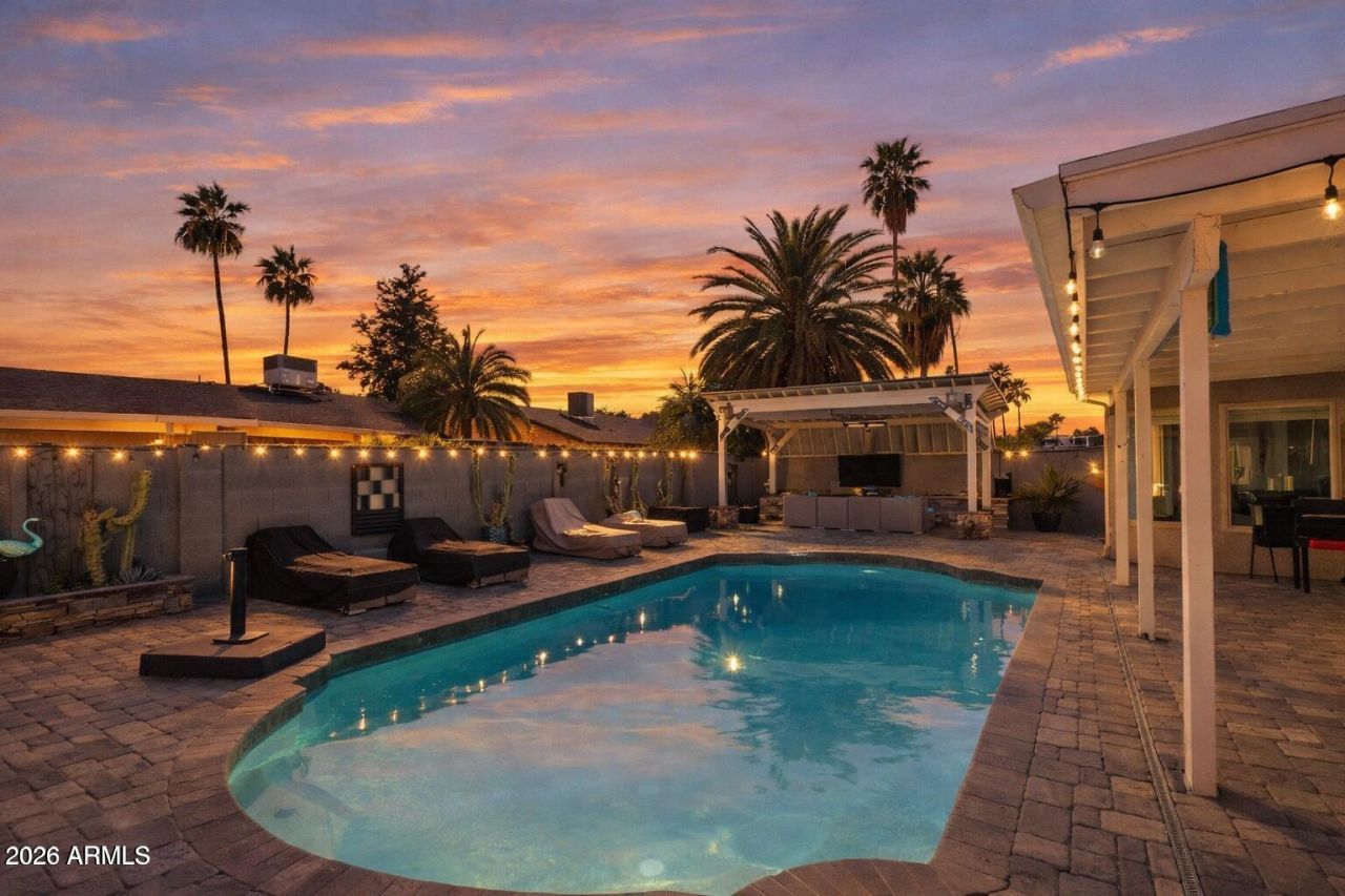 935 W Pecos Avenue, Mesa, AZ 85210 Main Photo