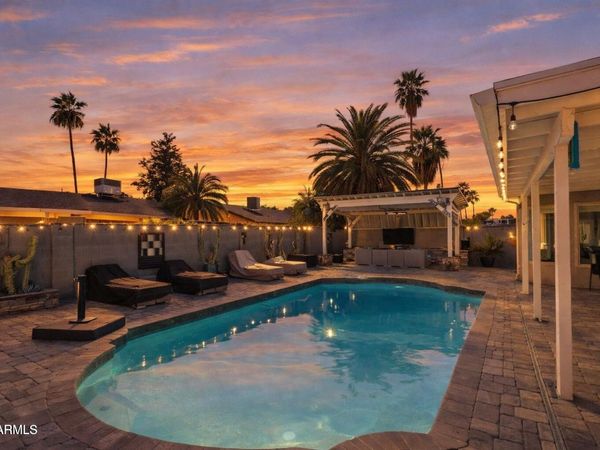 935 W PECOS Avenue, Mesa, AZ 85210