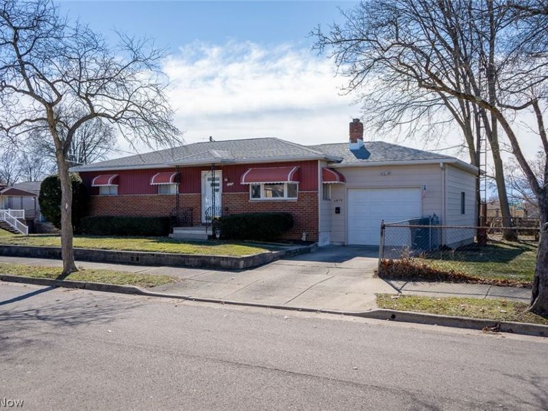 1876 Harding Avenue, Akron, OH 44312 Photo 1