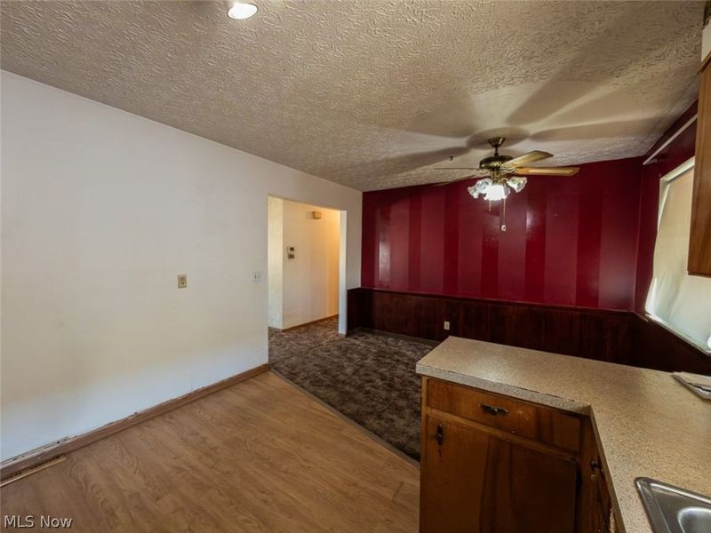 1876 Harding Avenue, Akron, OH 44312 Photo 11