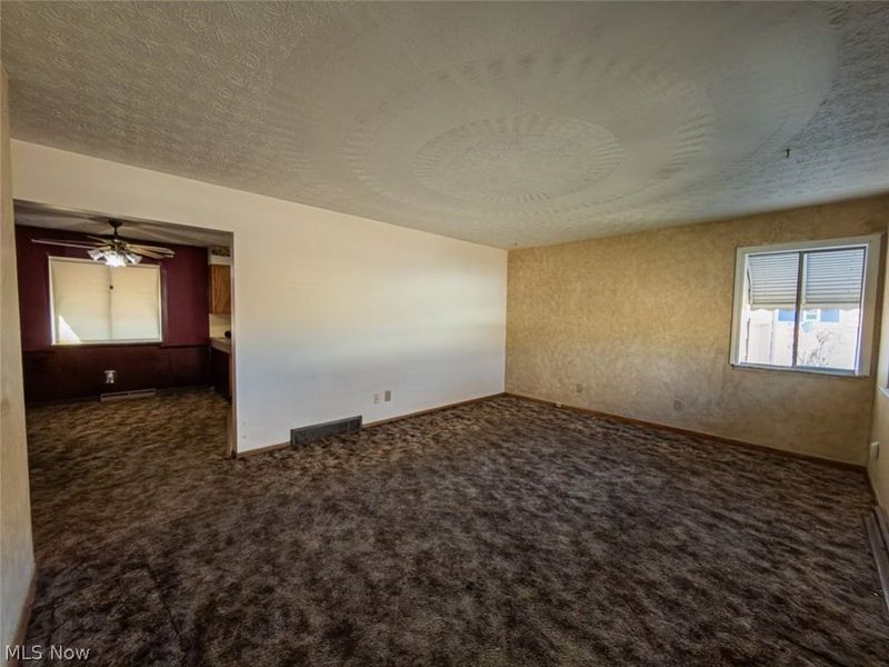 1876 Harding Avenue, Akron, OH 44312 Photo 4