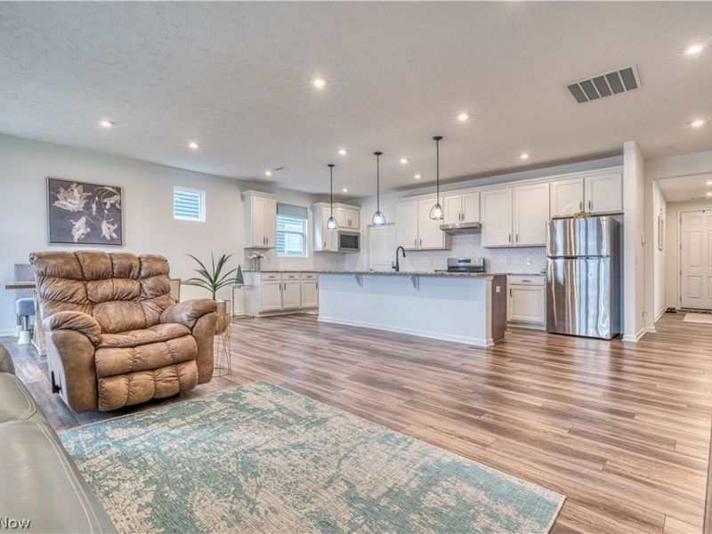 33316 Midship Drive, Avon Lake, OH 44012 Photo 8