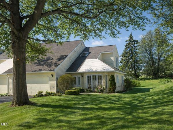 39 Constitution Drive, Glenmont, NY 12077