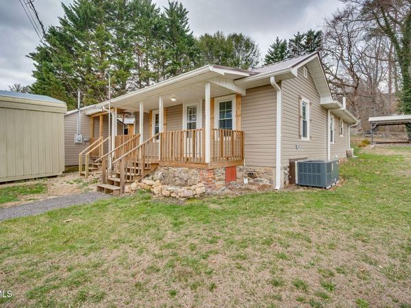 121 Coleman Road, Hampton, TN 37658