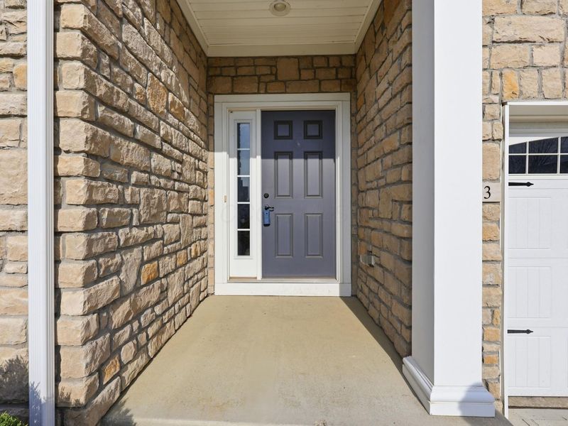 7013 Wind Rose Way, Unit 42, Dublin, OH 43016 Photo 3