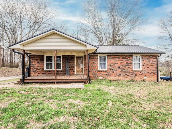 202 Powell Drive , Scottsville, KY 42164